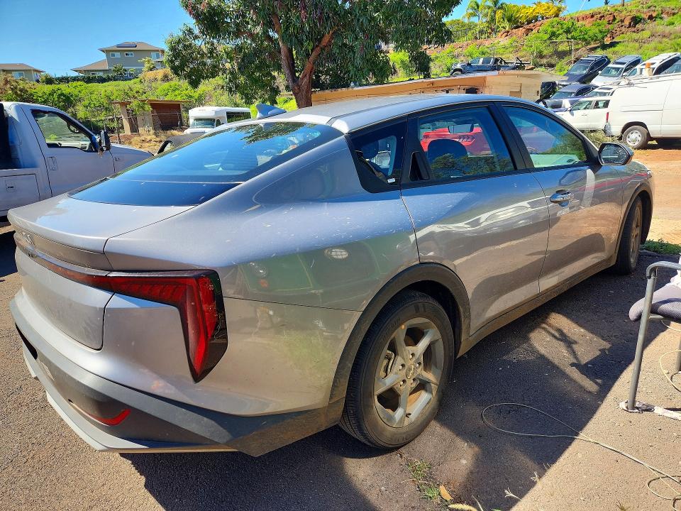 2025 Kia K4 VIN 3KPFT4DE1SE093734 COPART salvage auction — WATER/FLOOD, HI - CERTIFICATE OF SALVAGE, sold $6,400 on 2026-07-27 (photo 3)