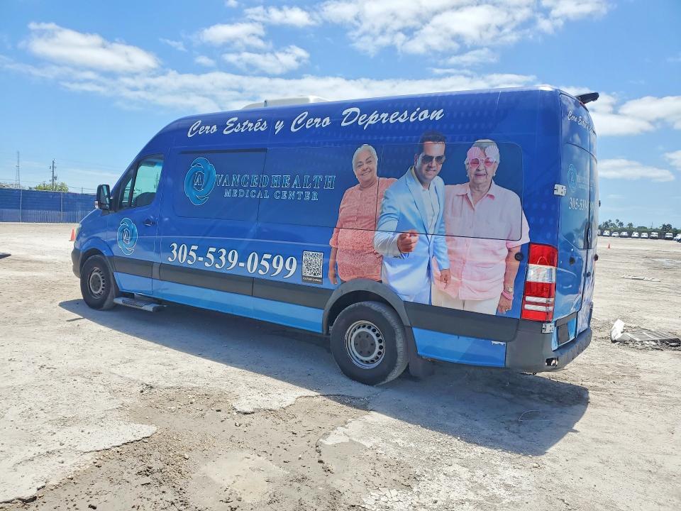 2017 Mercedes-benz Sprinter VIN WDZPE8CDXHP517418 COPART salvage auction — MINOR DENT/SCRATCHES, Fl - Certificate Of Title (P), sold $13,000 on 2026-07-29 (photo 2)