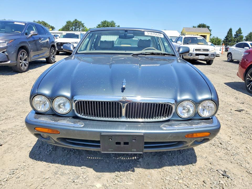 1998 Jaguar Xj series VIN SAJHX1247WC841374 COPART salvage auction — NORMAL WEAR, Ca - Dis/Dlr/Exp Only Clean Title, sold $525 on 2026-07-09 (photo 5)