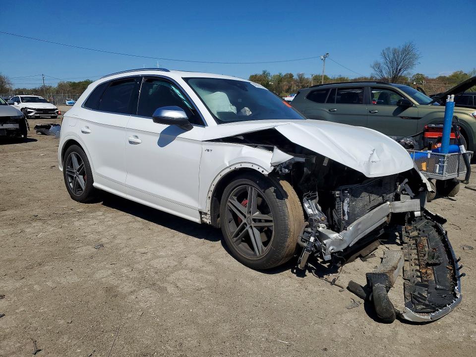 2018 Audi Sq5 VIN WA1A4AFY8J2209983 COPART salvage auction — FRONT END, Md - Cert Of Salvage > 75% Damage, sold $2,800 on 2026-07-02 (photo 4)