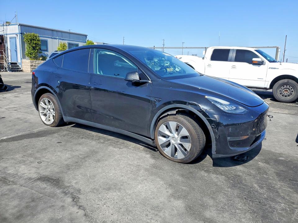 2021 Tesla Model y VIN 5YJYGDEE7MF233133 COPART salvage auction — FRONT END, Salvage Title, sold $5,000 on 2026-07-24 (photo 4)