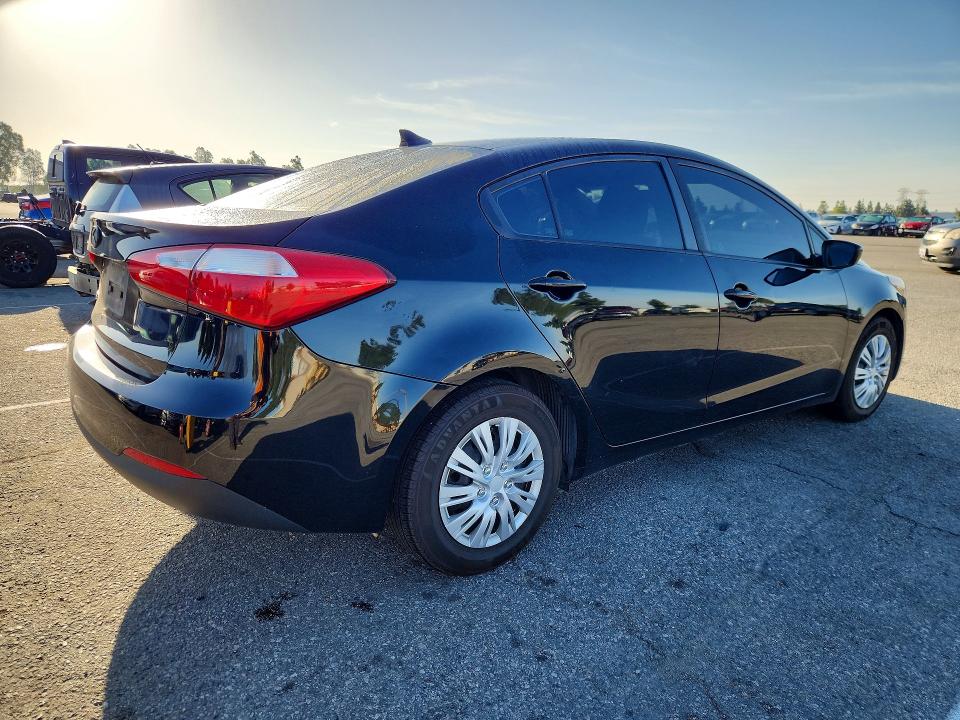 2016 Kia Forte VIN KNAFK4A62G5550552 COPART salvage auction — MECHANICAL, Ca - Dis/Dlr/Exp Only Clean Title, sold $800 on 2026-07-07 (photo 3)