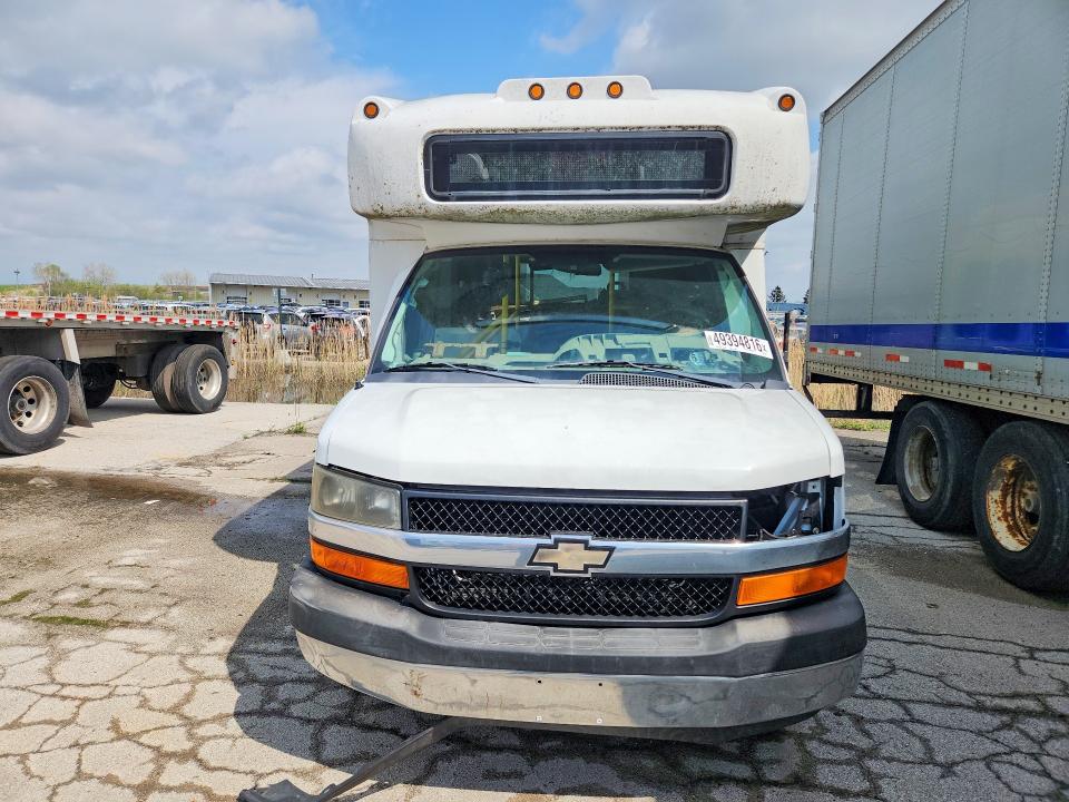 2013 Chevrolet Express 4500 VIN 1GB6G5BL7D1110641 COPART salvage auction — STRIPPED, Il - Certificate Of Title (P), sold $950 on 2026-07-08 (photo 5)