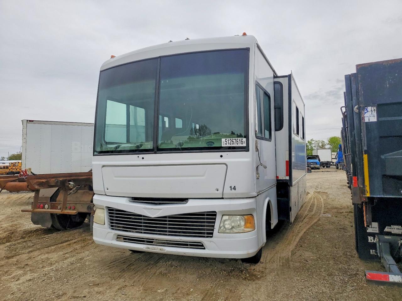 2007 Bounder Motorhome VIN 1F6NF53Y860A09415 COPART salvage auction — Normal Wear, NJ - CERTIFICATE OF TITLE, sold $125 on 2026-07-07 (photo 2)