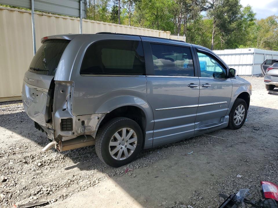 2015 Chrysler Voyager VIN 2C4RC1BG7FR572504 COPART salvage auction — REAR END, GA, sold $7,100 on 2026-08-04 (photo 3)