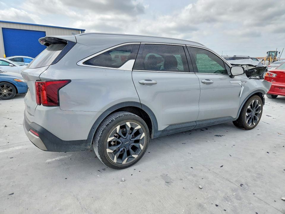 2024 Kia Sorento VIN 5XYRK4JF5RG284812 COPART salvage auction — FRONT END, Tx - Salvage Vehicle Title, sold $4,650 on 2026-07-17 (photo 3)