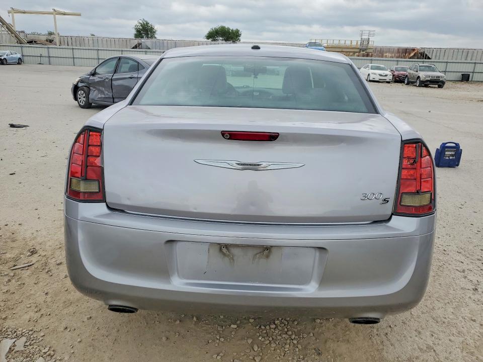 2014 Chrysler 300 VIN 2C3CCABG8EH361181 COPART salvage auction — HAIL, Ks - Cert Of Title-Salvage, sold $1,750 on 2026-07-21 (photo 6)