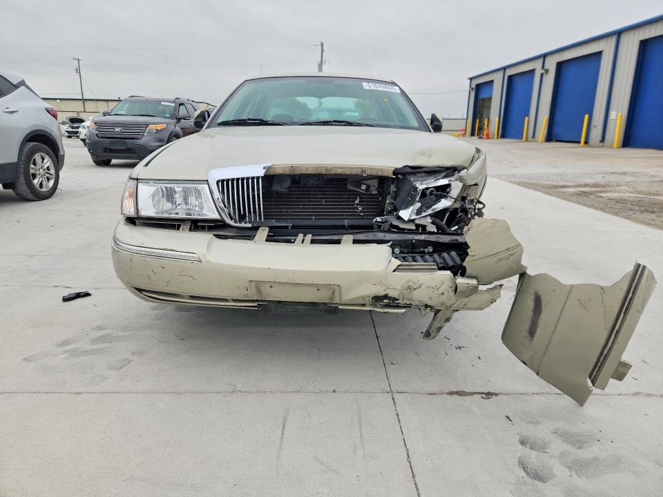 2005 Mercury Grand marquis VIN 2MEHM75WX5X670689 COPART salvage auction — FRONT END, Nv - Salvage Title, sold $225 on 2026-08-28 (photo 5)