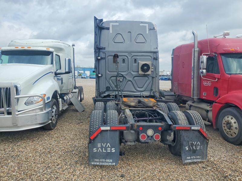 2021 Freightliner Cascadia 126 VIN 3AKJHHDRXMSMH4264 COPART salvage auction — SIDE, PA - CERTIFICATE OF SALVAGE, sold $11,900 on 2026-07-23 (photo 6)
