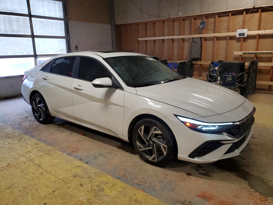 2025 Hyundai Elantra VIN KMHLN4DJ7SU150199 COPART salvage auction — HAIL, IN - CERT OF TITLE-SALVAGE TITLE, sold $2,300 on 2026-07-31 (photo 4)