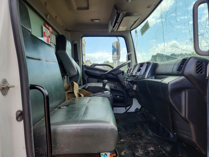2017 Hino 258/268 VIN 5PVNE8JV5H4S55246 COPART salvage auction — FRONT END, TX - SALVAGE VEHICLE TITLE, sold $30 on 2026-07-29 (photo 5)