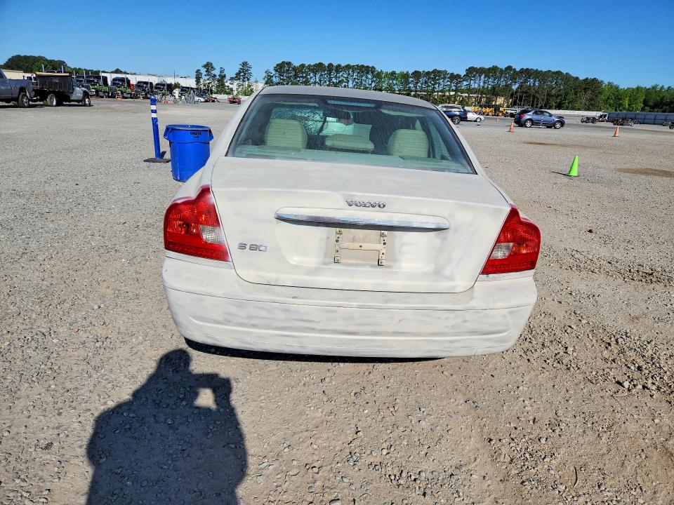2004 Volv S80 VIN YV1TS59HX41376065 COPART salvage auction — MINOR DENT/SCRATCHES, NC - SALVAGE CERTIFICATE OF TITLE, sold $225 on 2026-07-20 (photo 6)