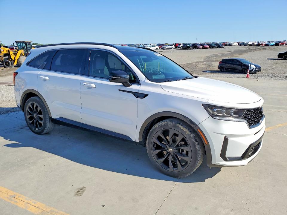 2021 Kia Sorento VIN 5XYRK4LF1MG032867 COPART salvage auction — WATER/FLOOD, Ky - Cert Of Title-Salvage Water, sold $5,700 on 2026-07-02 (photo 4)