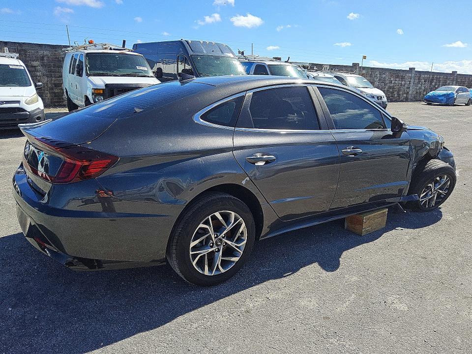 2020 Hyundai Sonata VIN 5NPEF4JA8LH061851 COPART salvage auction — UNDERCARRIAGE, FL - CERT OF TITLE-REBUILT, sold $1,100 on 2026-07-14 (photo 3)