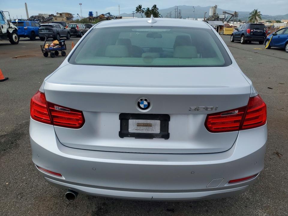 2015 BMW 3er VIN WBA3B1G53FNT63416 COPART salvage auction — WATER/FLOOD, Hi - Certificate Of Salvage, sold $700 on 2026-07-20 (photo 6)