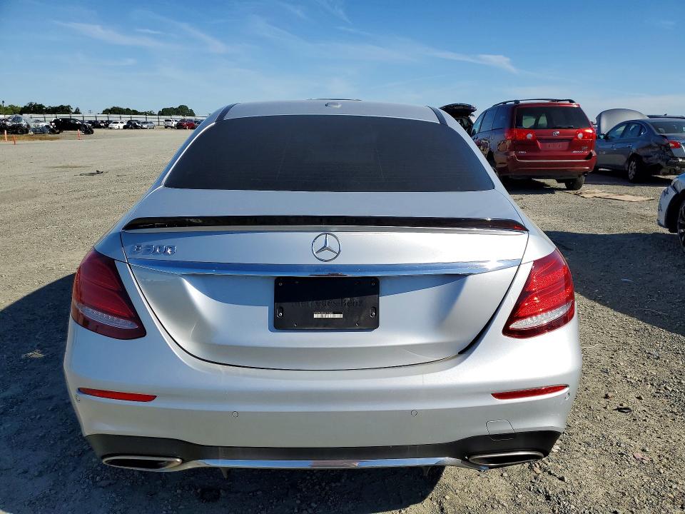 2017 Mercedes-benz E-class VIN WDDZF4JBXHA033046 COPART salvage auction — MINOR DENT/SCRATCHES, Ca - Dis/Dlr/Exp Only Clean Title (P), sold $7,200 on 2026-07-28 (photo 6)