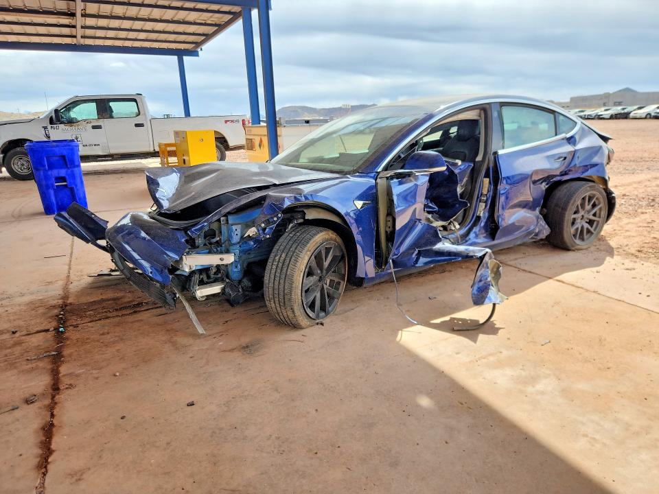 2020 Tesla Model 3 VIN 5YJ3E1EAXLF705917 COPART salvage auction — SIDE, Az - Cert Of Title - Salvage, sold $175 on 2026-07-28 (photo 1)