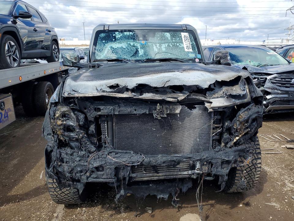 2023 Ford Bronco VIN 1FMDE5DH1PLB01794 COPART salvage auction — ENGINE BURN, Il - Salvage Certificate, sold $10,000 on 2026-07-02 (photo 5)