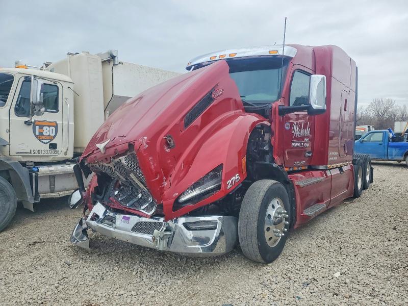 2025 Peterbilt 579 VIN 1XPBDP9X7SD722677 COPART salvage auction — FRONT END, IA - CERT OF TITLE-SALVAGE TITLE, sold $13,600 on 2026-07-23 (photo 2)