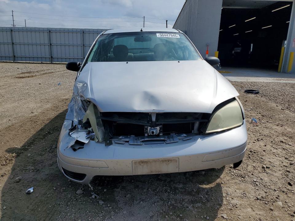 2007 Ford Focus VIN 1FAFP34N37W102581 COPART salvage auction — FRONT END, Ia - Salvage W/Salvage History, sold $275 on 2026-07-08 (photo 5)