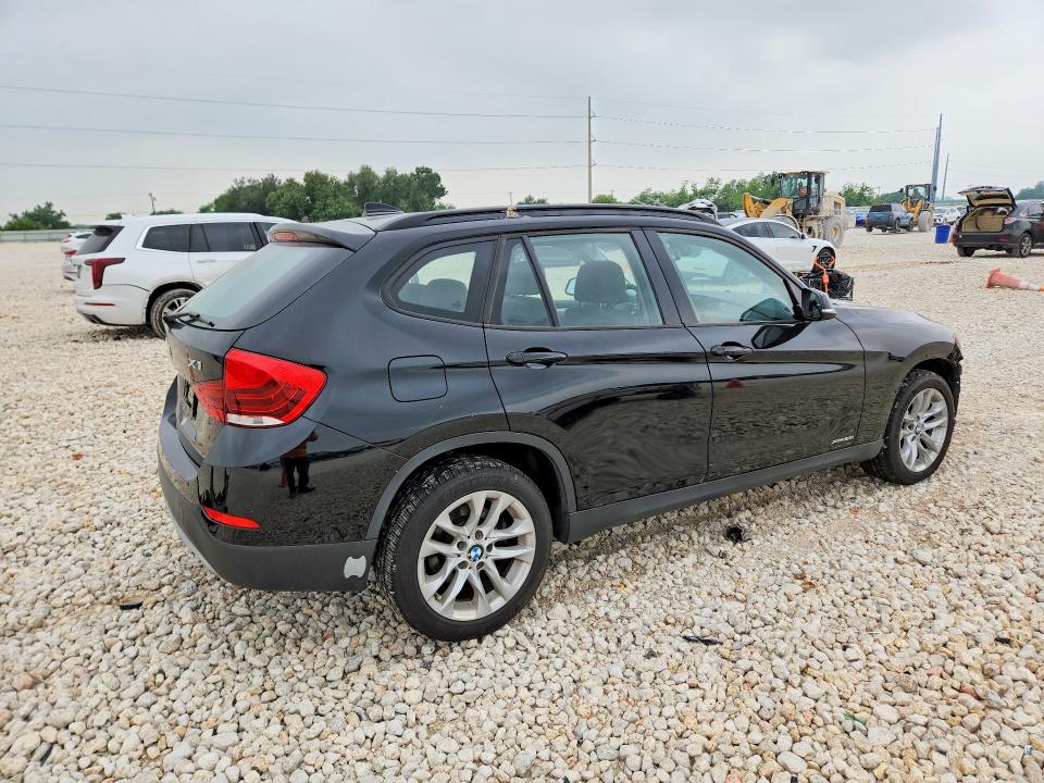 2015 BMW X1 VIN WBAVL1C5XFVY36949 COPART salvage auction — FRONT END, Salvage Title, sold $775 on 2026-09-03 (photo 3)