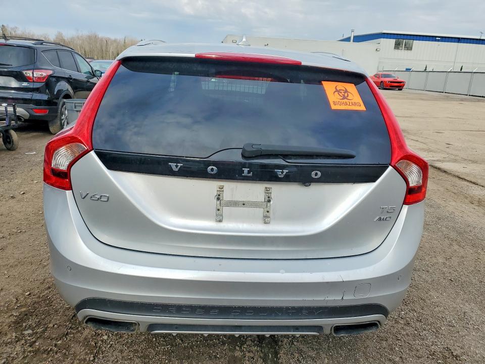 2015 Volvo V60 VIN YV4612HLXF1001156 COPART salvage auction — FRONT END, On - Permit No Brand - Unfit, sold $650 on 2026-07-14 (photo 6)