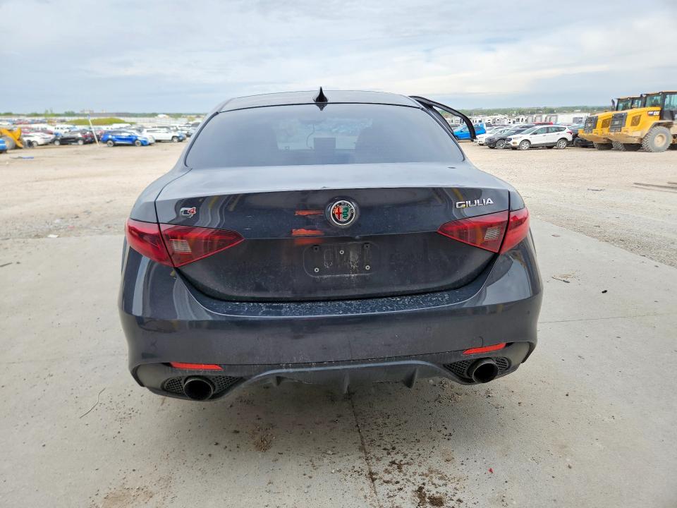 2019 Alfa romeo Giulia VIN ZARFANBN2K7600421 COPART salvage auction — SIDE, Id - Salvage Certificate Of Title, sold $3,700 on 2026-08-11 (photo 6)