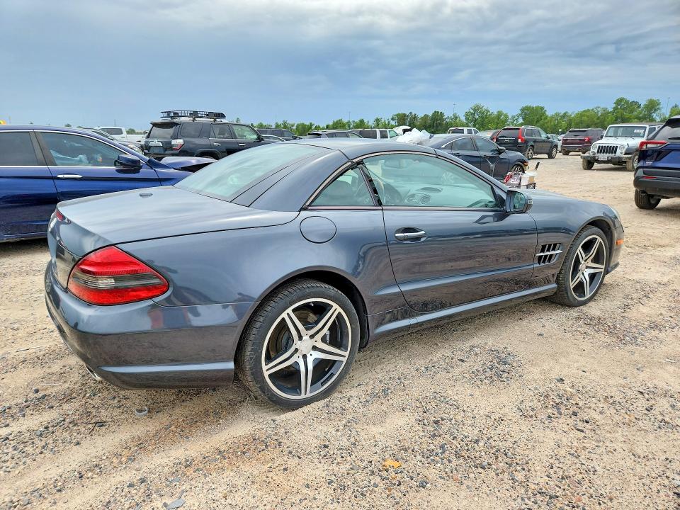2011 Mercedes-benz Sl-class VIN WDBSK7BA8BF164435 COPART salvage auction — WATER/FLOOD, Tx - Salvage Title-Flood Damage, sold $12,500 on 2026-07-28 (photo 3)