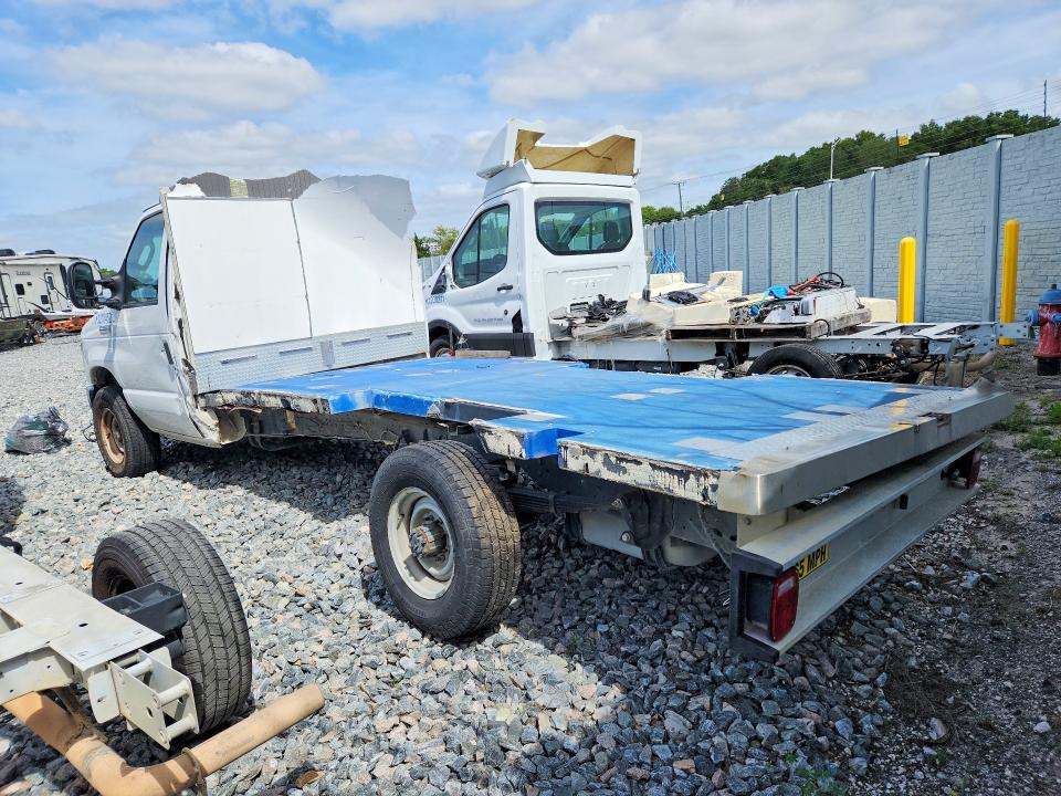 2023 Ford E-350 VIN 1FDWE3FK7PDD09744 COPART salvage auction — MINOR DENT/SCRATCHES, Fl - Certificate Of Title, sold $8,000 on 2026-07-29 (photo 2)