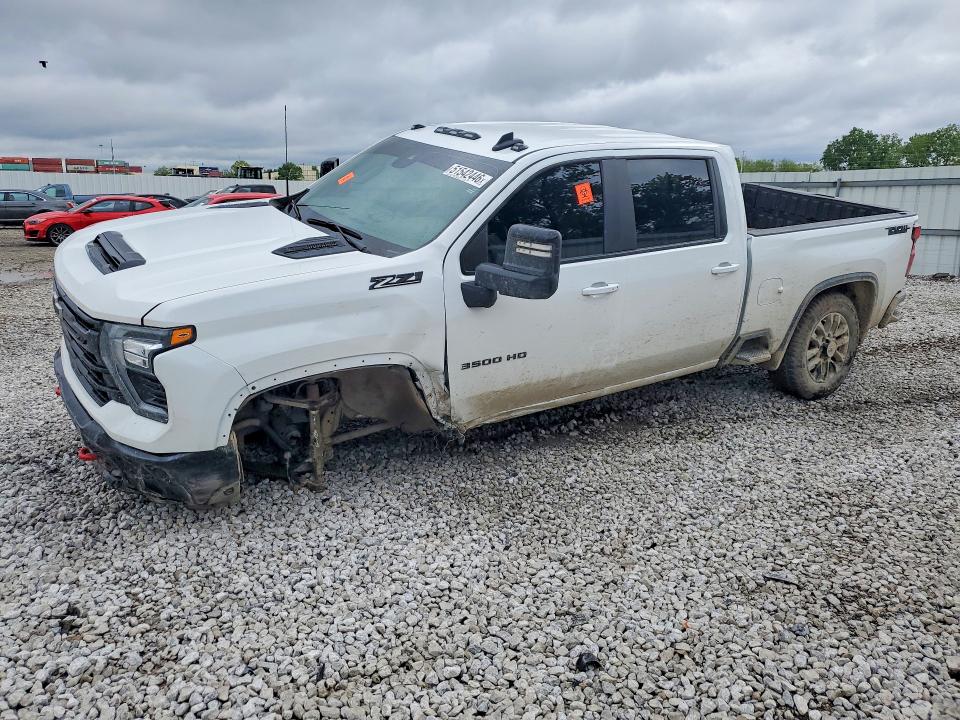 2025 Chevrolet Silverado 3500 VIN 2GC4KTEY1S1132915 COPART salvage auction — Front End, OH - CERT OF TITLE-SALVAGE, sold $23,000 on 2026-06-05 (photo 1)