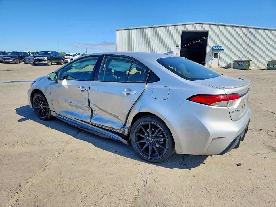 2024 Toyota Corolla VIN JTDBCMFE8R3061926 COPART salvage auction — SIDE, Salvage Title, sold $5,500 on 2026-07-27 (photo 2)
