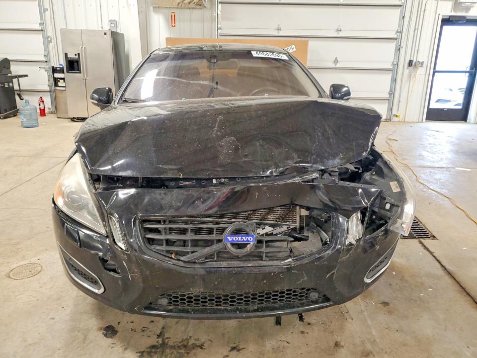 2013 Volvo S60 VIN YV1612FH4D2211397 COPART salvage auction — FRONT END, Mn - Cert Of Title-Prior Salvage, sold $900 on 2026-07-07 (photo 5)