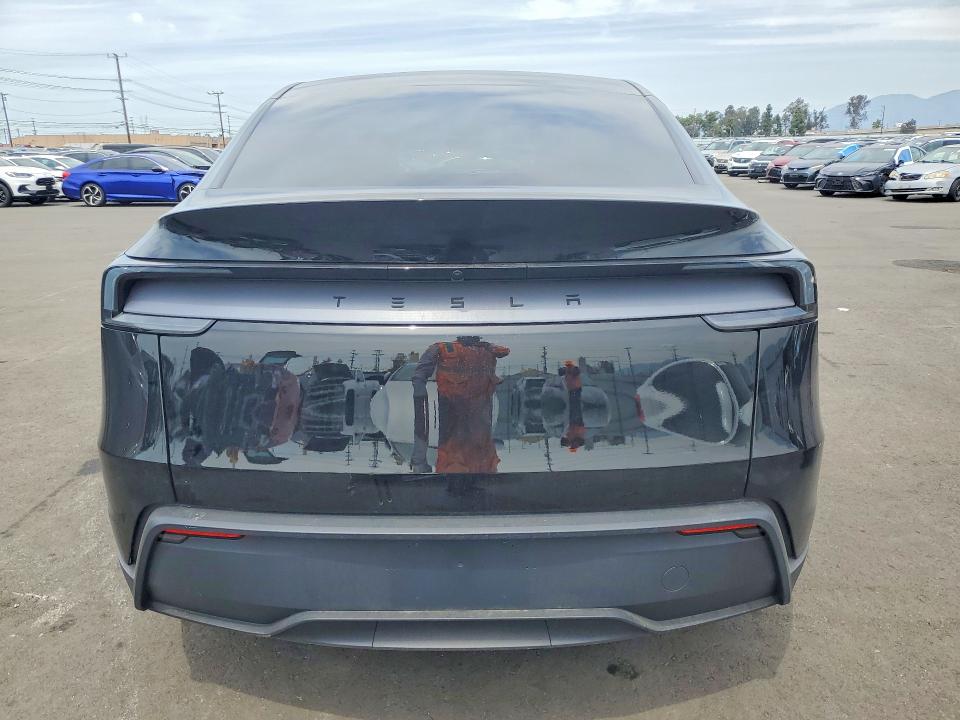 2026 Tesla Model y VIN 7SAYGDED0TF601595 COPART salvage auction — FRONT END, Salvage Title, sold $21,900 on 2026-07-15 (photo 6)