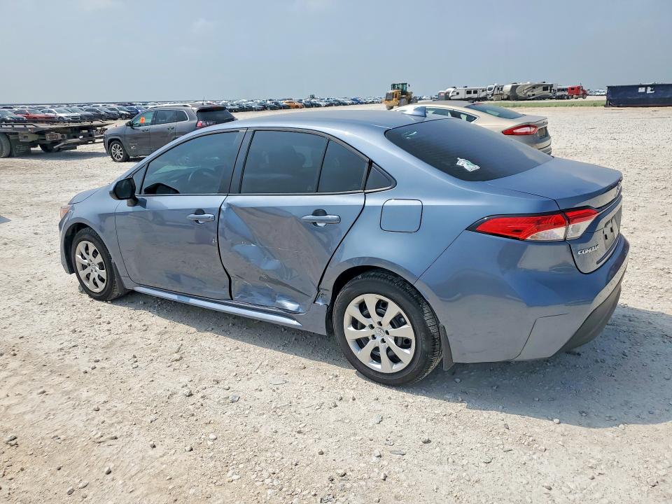 2026 Toyota Corolla VIN 5YFB4MDE9TP393078 COPART salvage auction — SIDE, Tx - Salvage Vehicle Title, sold $9,500 on 2026-07-06 (photo 2)