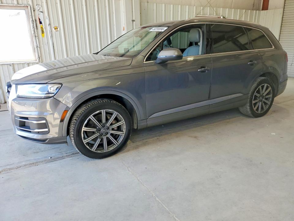 2017 Audi Q7 VIN WA1LHAF78HD036162 COPART salvage auction — UNDERCARRIAGE, In - Certificate Of Title, sold $5,100 on 2026-07-23 (photo 1)