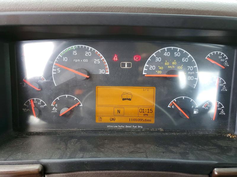 2018 Volvo VIN 4V4N39TG6JN892760 COPART salvage auction — NORMAL WEAR, In - Certificate Of Title, sold $5,700 on 2026-07-10 (photo 9)