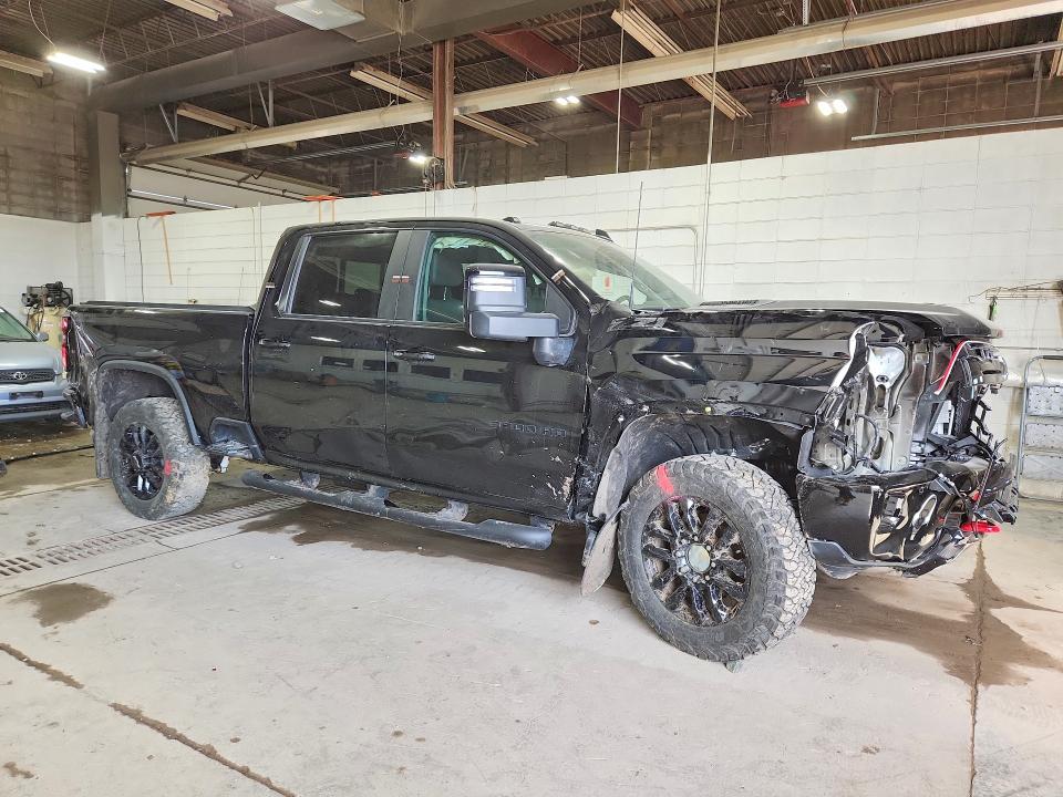 2026 Chevrolet Silverado 3500 VIN 1GC4KTEY5TF142289 COPART salvage auction — ALL OVER, Mn - Cert Of Title-Salvage, sold $17,700 on 2026-07-07 (photo 4)