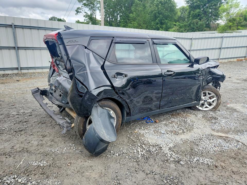 2020 Kia VIN KNDJ23AU5L7731858 COPART salvage auction — REAR END, Nc - Salvage Certificate Of Title, sold $225 on 2026-07-22 (photo 3)