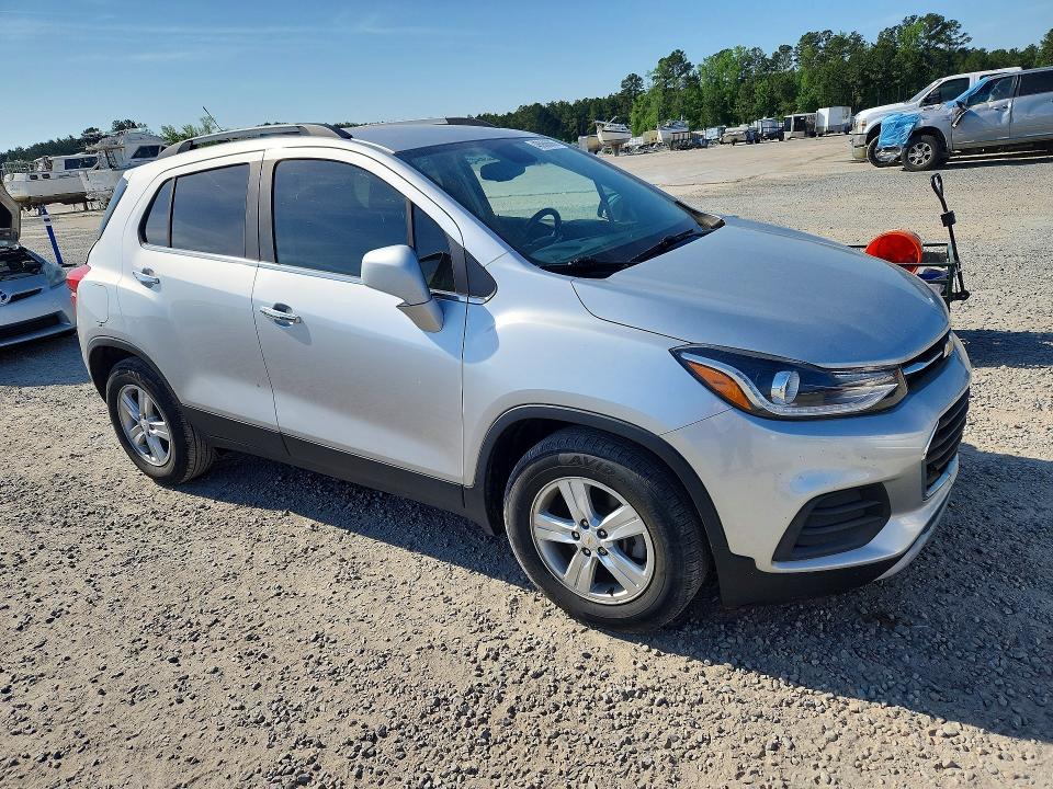 2020 Chevrolet Trax VIN KL7CJLSB5LB020437 COPART salvage auction — REAR END, NC - SALVAGE CERTIFICATE OF TITLE, sold $2,100 on 2026-07-27 (photo 4)