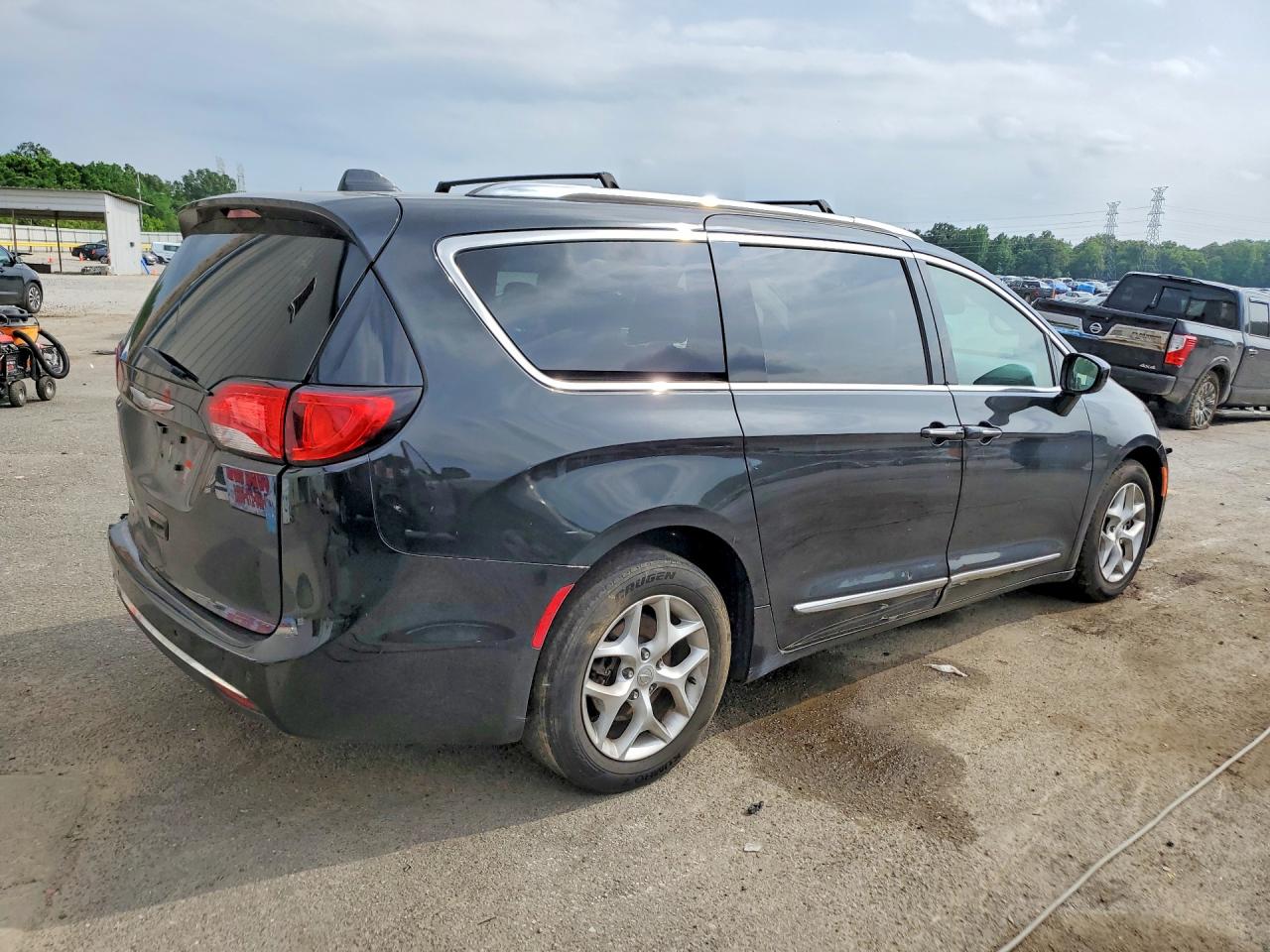 2018 Chrysler Pacifica VIN 2C4RC1EG7JR115261 COPART salvage auction — Rear End, TN - SALVAGE CERTIFICATE, sold $2,900 on 2026-06-23 (photo 3)