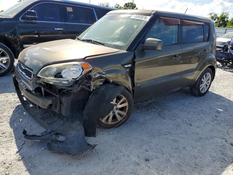 2013 Kia Soul VIN KNDJT2A5XD7517725 COPART salvage auction — FRONT END, Salvage Title, sold $600 on 2026-07-24 (photo 1)