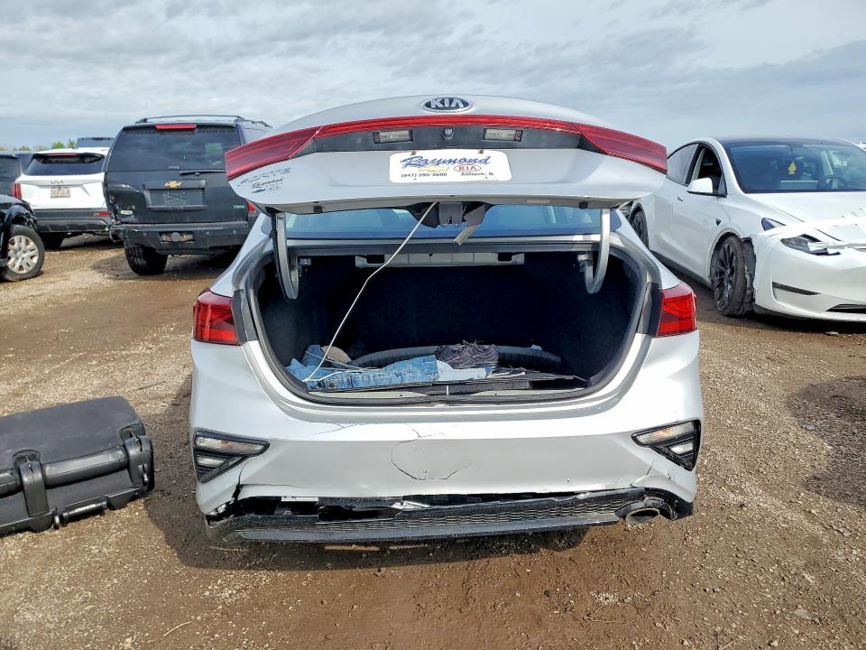 2019 Kia Forte VIN 3KPF24AD7KE006109 COPART salvage auction — REAR END, IL - SALVAGE CERTIFICATE, sold $3,350 on 2026-07-02 (photo 6)