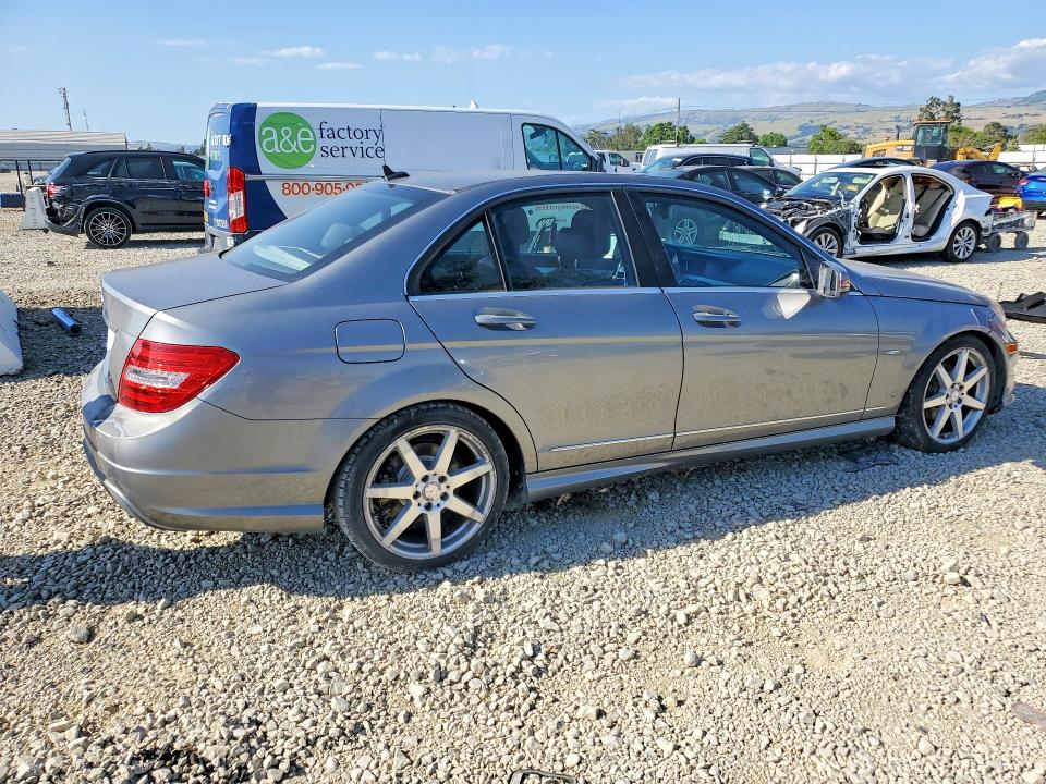 2012 Mercedes-benz C-klasse VIN WDDGF4HB1CR194392 COPART salvage auction — MINOR DENT/SCRATCHES, Ca - Dis/Dlr/Exp App For Dup Clean, sold $3,000 on 2026-08-18 (photo 3)
