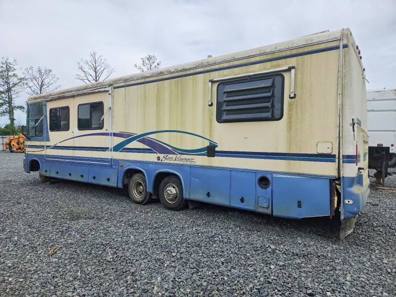 1997 Ford VIN 3FCMF53G1VJA09057 COPART salvage auction — REAR END, Ga - Cert Of Title-Rebuilt, sold $875 on 2026-09-18 (photo 3)