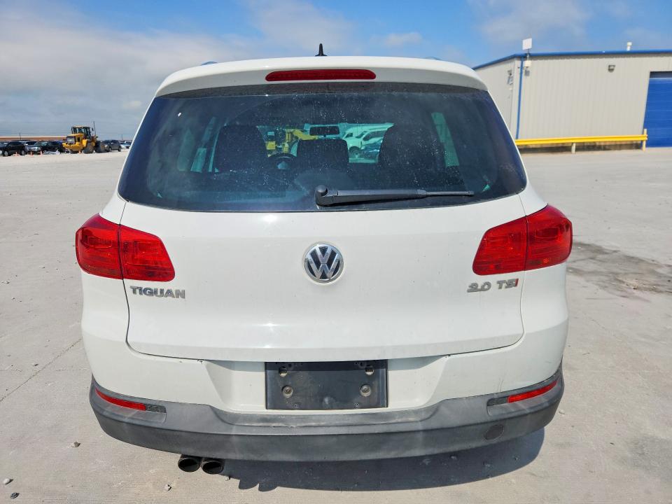 2015 Volkswagen Tiguan VIN WVGAV7AXXFW507709 COPART salvage auction — FRONT END, Tx - Salvage Vehicle Title, sold $150 on 2026-07-28 (photo 6)