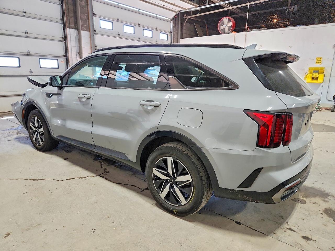 2022 Kia Sorento VIN 5XYRH4LF7NG094578 COPART salvage auction — Front End, MN - CERT OF TITLE-SALVAGE, sold $6,300 on 2026-07-09 (photo 2)