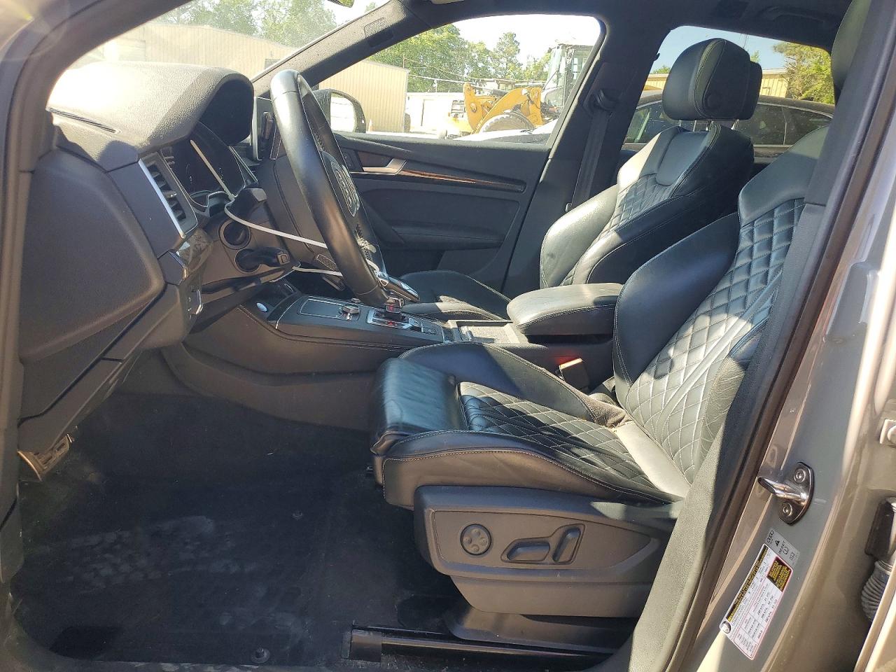 2019 Audi SQ5 VIN WA1B4AFY5K2070661 COPART salvage auction — Minor Dent/Scratches, Sc - Salvage Title, sold $8,000 on 2026-07-10 (photo 7)