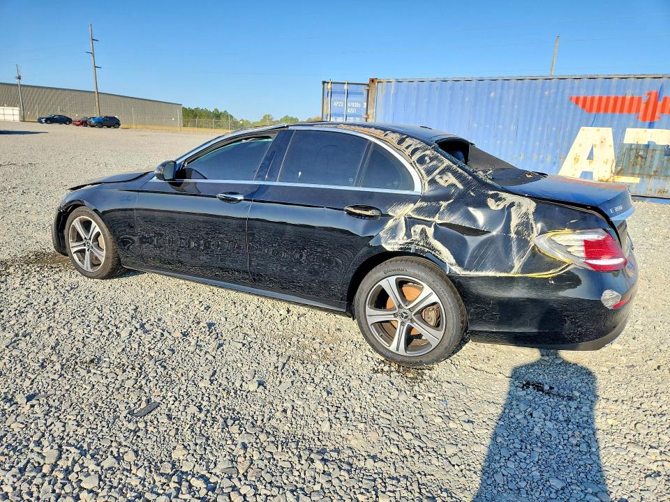 2020 Mercedes-benz E-klasse VIN W1KZF8DB0LA824388 COPART salvage auction — ROLLOVER, Id - Salvage Certificate Of Title, sold $325 on 2026-07-21 (photo 2)
