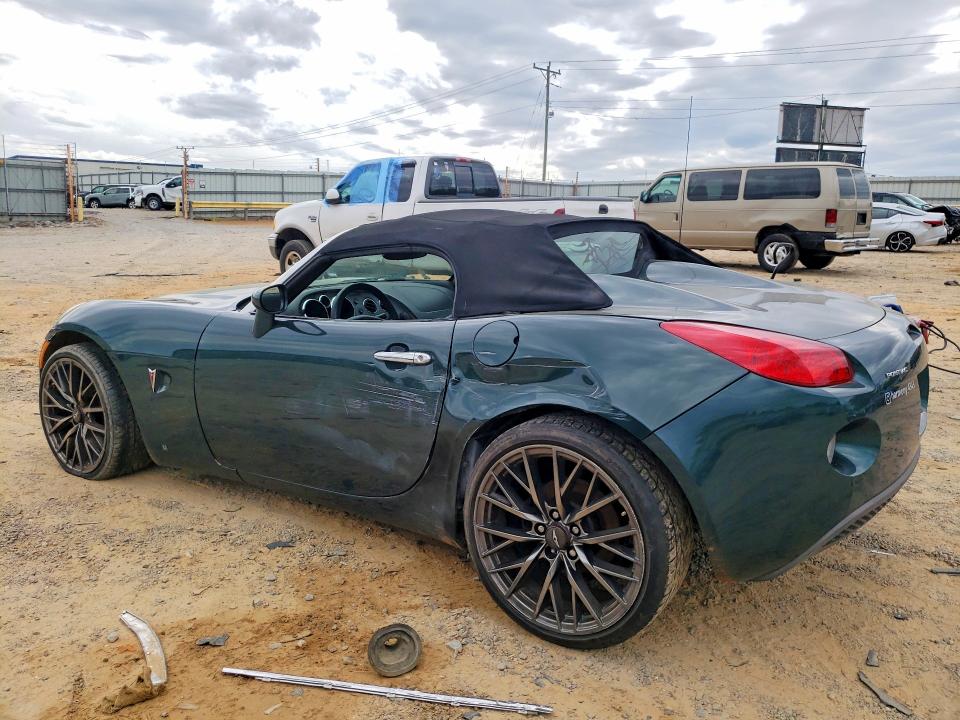 2006 Pontiac Solstice VIN 1G2MB35B16Y117852 COPART salvage auction — REAR END, Va - Cert Of Title - Salvage, sold $600 on 2026-07-06 (photo 2)