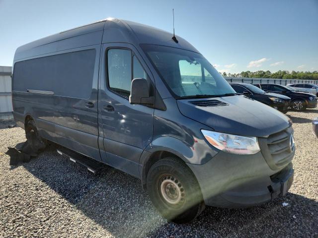 2019 Mercedes-benz Sprinter VIN WD4PF1CD1KP129074 COPART salvage auction — NORMAL WEAR, Fl - Certificate Of Title, sold $9,800 on 2026-07-24 (photo 4)